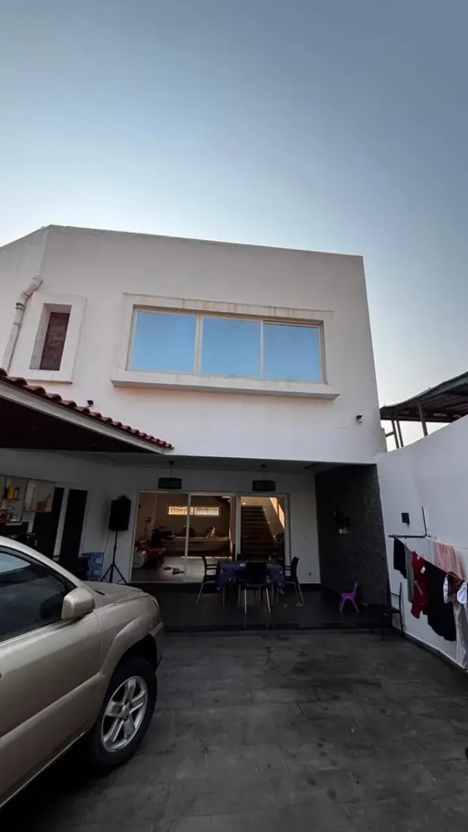 ende-se essa magnífica vivenda no Maculusso